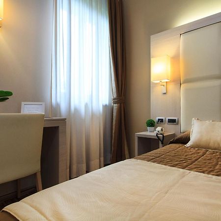 Antica Locanda Del Villoresi Nerviano ห้อง รูปภาพ